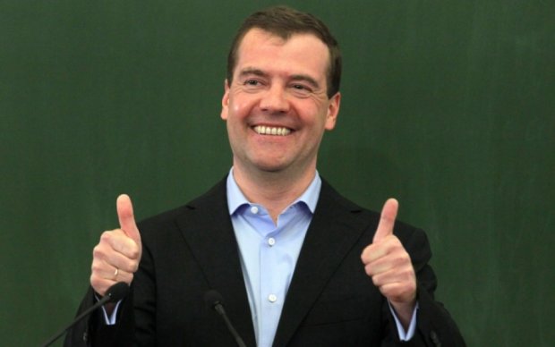 Медведев рассказал о "кардинальных улучшениях" в Крыму