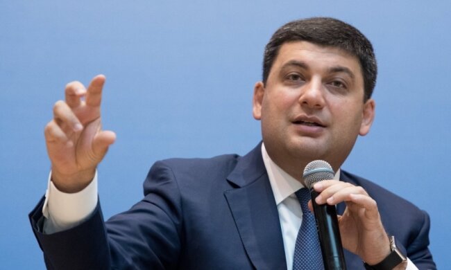 Не матом єдиним: Гройсман вибачився перед Зубко