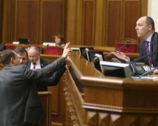 Сьогодні нардепів можуть позбавити недоторканності