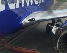 Пілоти врятували сотню пасажирів Boeing після вибуху двигуна