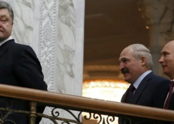 "FirePoint б’є путіну по руках, які Порошенко так ніжно тиснув вже під час війни", - політику дорікнули за критику українських виробників