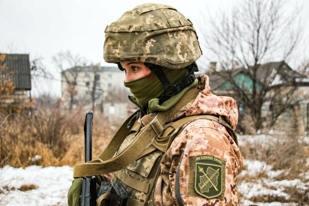 Молодая мамочка стала помощницей гранатометчика, чтобы защищать Украину: "Я здесь, чтобы смерть не пришла в наш дом"