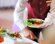 Рестораны масово штрафуют за русский язык