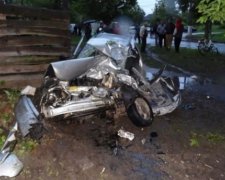 Смертельное ДТП: двое погибших, один пострадал