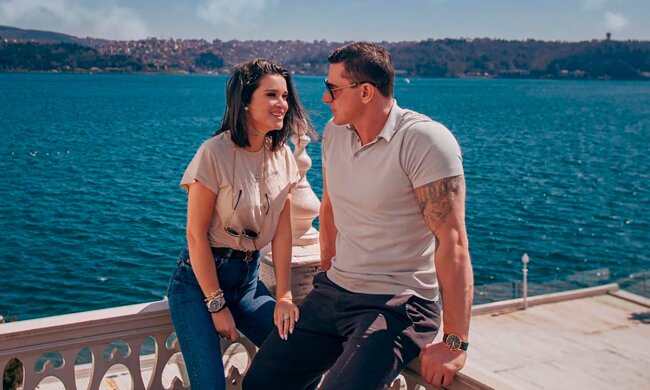 Ксенія Бородіна з чоловіком / фото: instagram.com/borodylia/