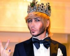 Сергій Звєрєв блиснув трусами у центрі Москви