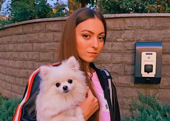 Маша Полякова, instagram.com/mashapolyakova/