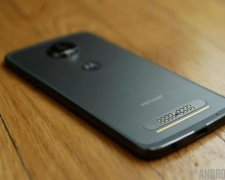 У мережу витекла інформація про новий флагман від Motorola
