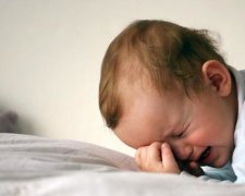 Заважала розважатися: горе-мати зробила з малюком таке, від чого волосся стане дибки