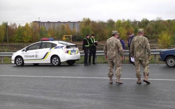 Смерть настигла в мирной жизни: военные попали в жуткое ДТП
