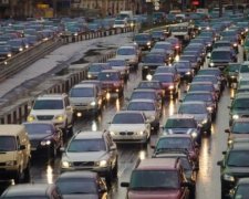 Київ потерпає від пробок в районі Шулявки