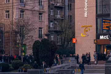 Украинцы, фото из тг-канала "Де відпочити Київ?🌸"