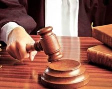 В Украине судейское кресло смогут занимать даже юристы