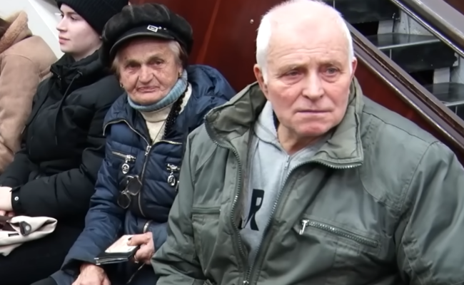 Пенсионеры. Фото: скрин youtube