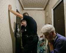 Тысячи граждан потеряют крышу над головой, коллекторы вышли за рамки: за что и почему страдают украинцы