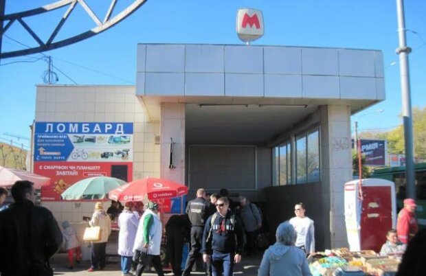 Бродил две недели, "поселился" в метро: в Харькове отыскали пропавшего школьника