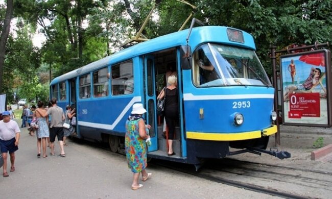 Дворічний малюк потрапив під трамвай