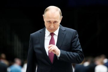 Онкология или ботокс? Путин озадачил сеть ужасным лицом