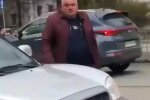 Таксист / скріншот з відео