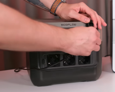 Зарядна станція, кадр з відео