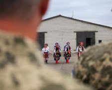 Playboy в ВСУ: секрет привлекательности украинских снайперов