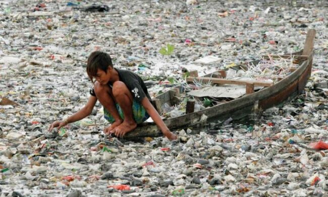 Знайдено спосіб врятувати океан від пластикової катастрофи