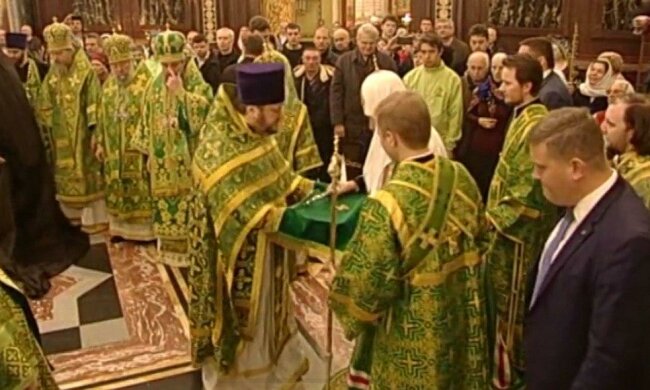 Запорожским школьникам предложили "вымолить" высокие баллы по ЗНО у Бога