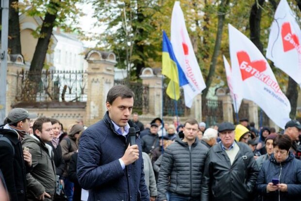 Руководитель киевской «Батьківщини»: Тарифы необходимо немедленно снизить