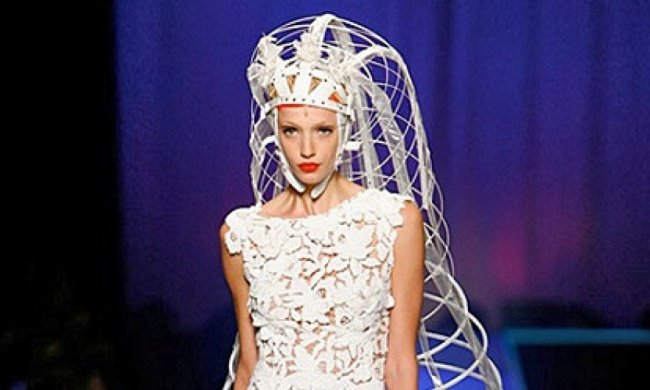 Наречена-восьминіг чи наречена-яйце - 10 екстравагантних весільних суконь