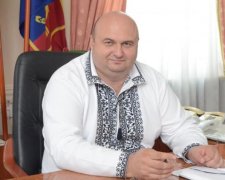 Скандальний український губернатор розпрощався з посадою