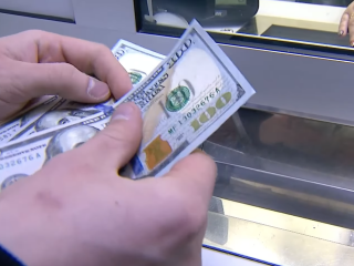 Обмен валюты. Фото: скрин youtube