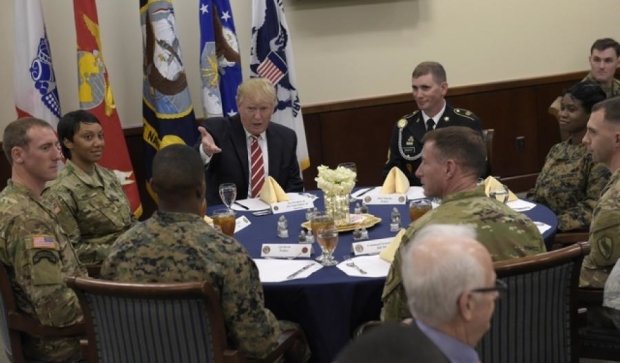 Трамп поскаржився на жалюгідний стан ВМС США