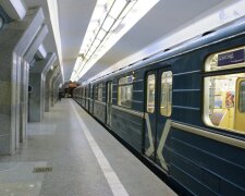 Влаштував в метро пивнуху: харків'янин встановив рекорд свинства в підземці, кадри ганьби