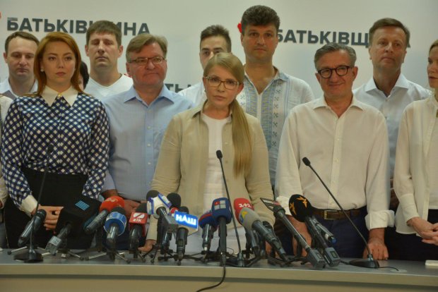 Підраховано 93% голосів: удар Тимошенко поставив хрест на надіях Порошенка
