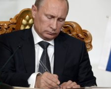 Путін заборонив висилати гроші в Україну
