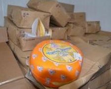 У Росії знищили 50 кг українського сиру та ковбаси