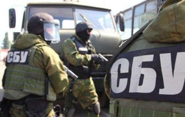 Українські спецслужби виявили величезне сховище бойовиків