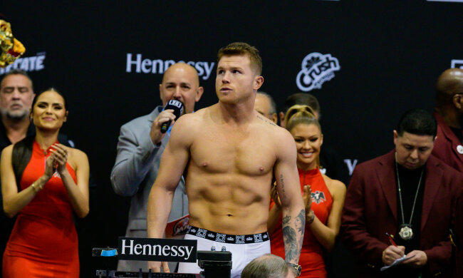 Сауль Альварес, facebook.com/SaulCaneloAlvarez