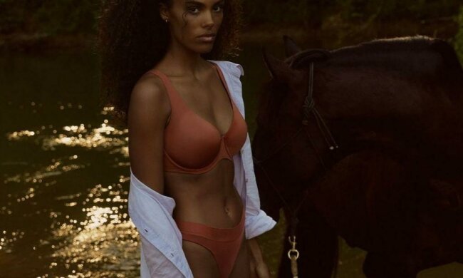 Тіна Кунакі, фото: Telegram-канал "StarNews"