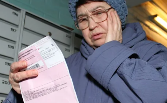 Рахунки за комуналку. Фото: скрін youtube