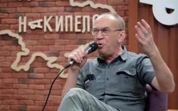Країна плебеїв: культовий письменник вказав на головну проблему російської мови