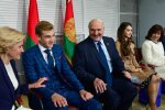 Лукашенко с сыном, фото "КакТутЖить"
