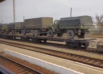 військові РФ на кордоні з Україною, скріншот з відео