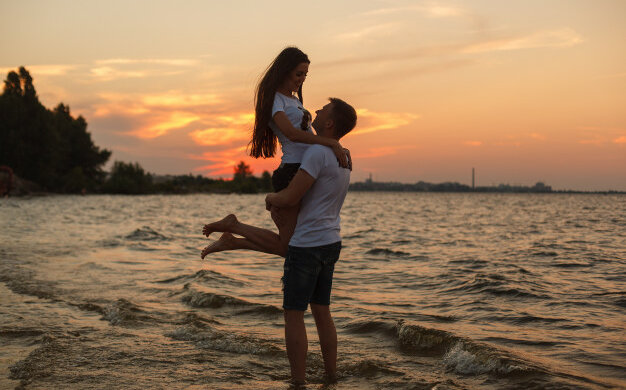 Закохана пара, фото FreePik