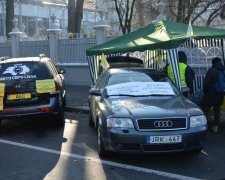 Задавити за будь-яку ціну: копи готові жорстоко розправитися з євробляхерами