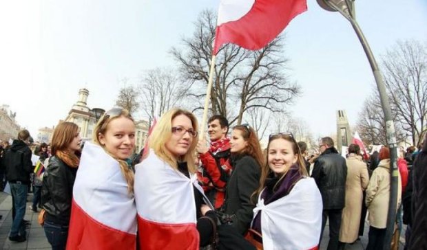 Польша разработает план помощи для поляков в Мариуполе