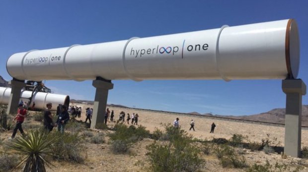 Маск назвав дату запуску Hyperloop