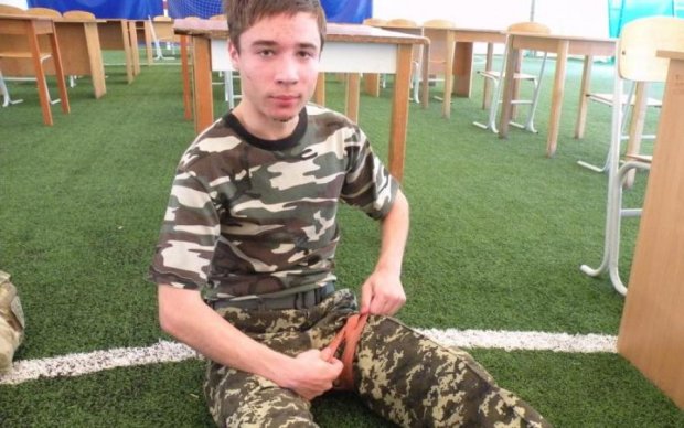 Российские спецслужбы похитили сына украинского офицера
