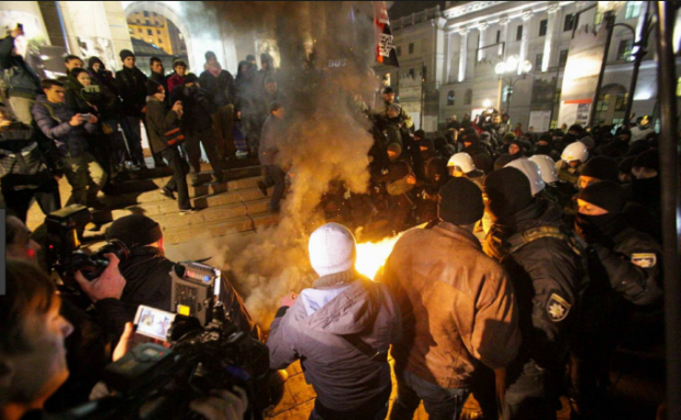 Кровавый День защитника: в Киеве устроили побоище с копами