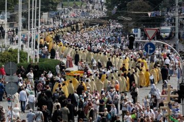 
Псевдо-піп з Почаєва виправдав вбивства українців: відео